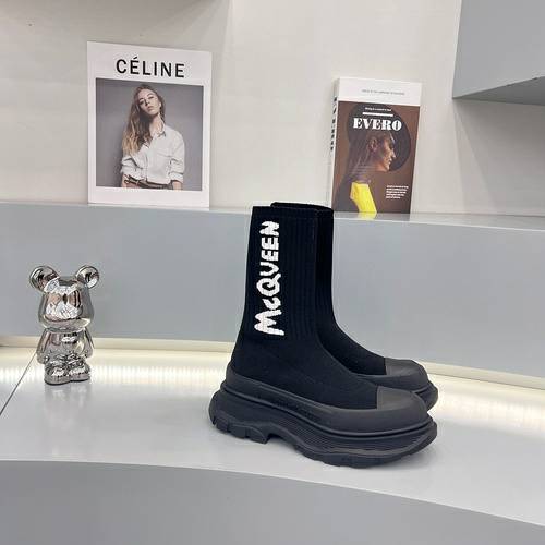 Picture of Alexander McQueen Shoes Men _SKUfw125749810fw
